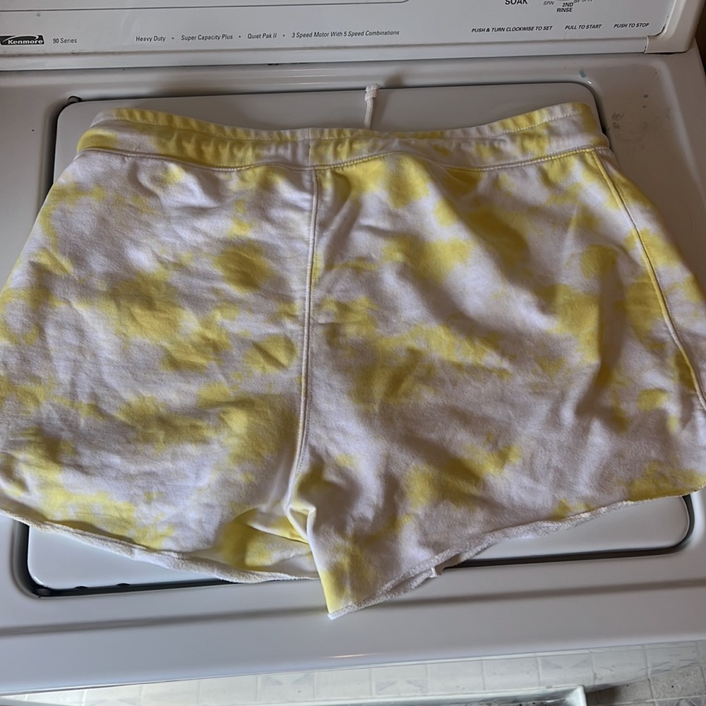 Gap tie-dye shorts, 2 pairs, size large - Picture 6 of 9